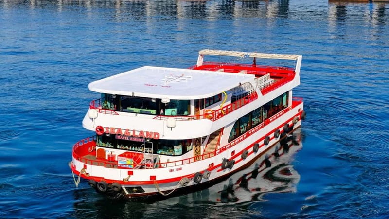 Istanbul: Bosphorus Sightseeing Cruise Tour with Audio Guide - The European shore: Galata Bridge to Dolmabahçe