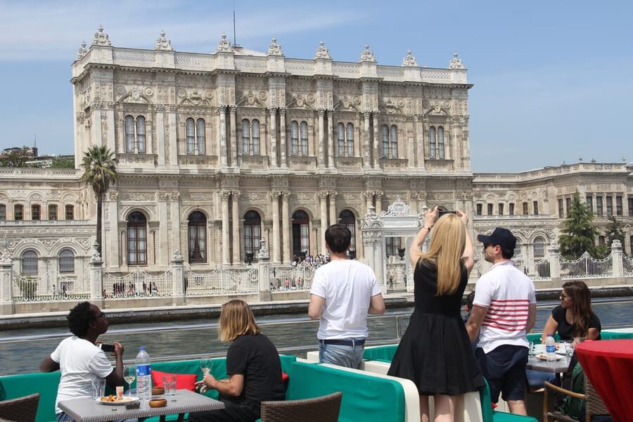 Istanbul: Bosphorus Strait and Black Sea Lunch Cruise - Bridges, mansions, and the narrow Bosphorus