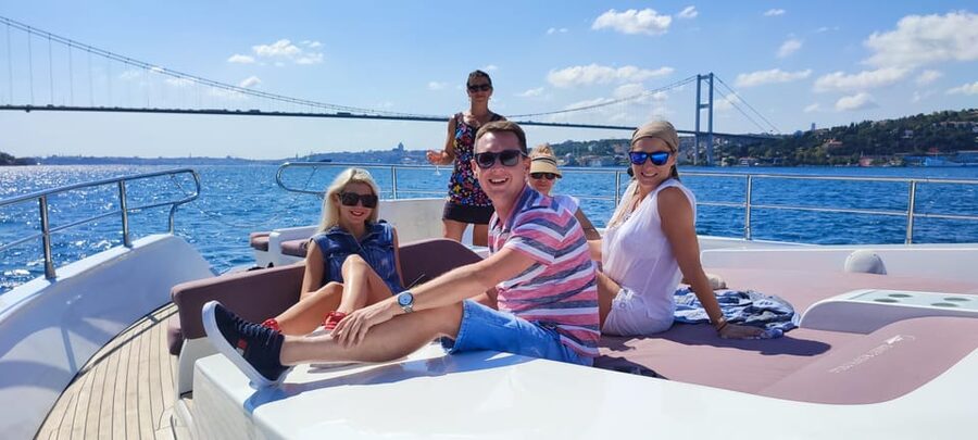 Istanbul: Bosphorus Strait and Black Sea Lunch Cruise - Leaving Kabataş for the European shore