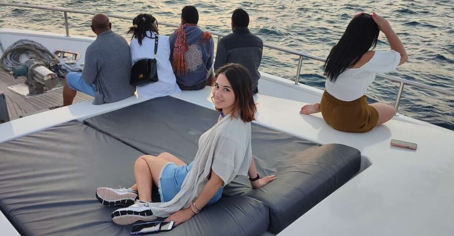 Istanbul: Bosphorus Sunset Cruise on Yacht with Live Guide - Why a Bosphorus sunset cruise works so well
