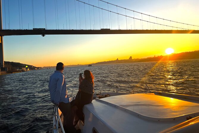 Istanbul Bosphorus Sunset Yacht Cruise With Live Guide And Snacks - Kanlıca, Beylerbeyi, and the Asian shore