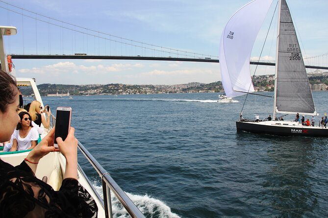 Istanbul Bosphorus Yacht Experience – Asian Side Visit in Kanlica - Maiden’s Tower and Istanbul’s historic core