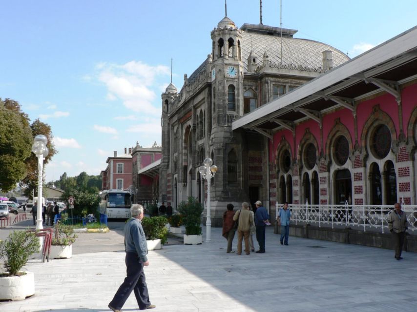 Istanbul: City Highlights Group Tour with Hagia Sophia Entry - Key points at a glance