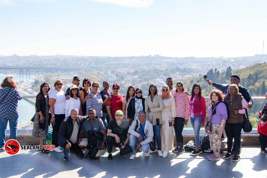 Istanbul: City Hightlights Bus Tour and Bosphorus Cruise - Çamlıca Mosque, the tour’s main modern landmark