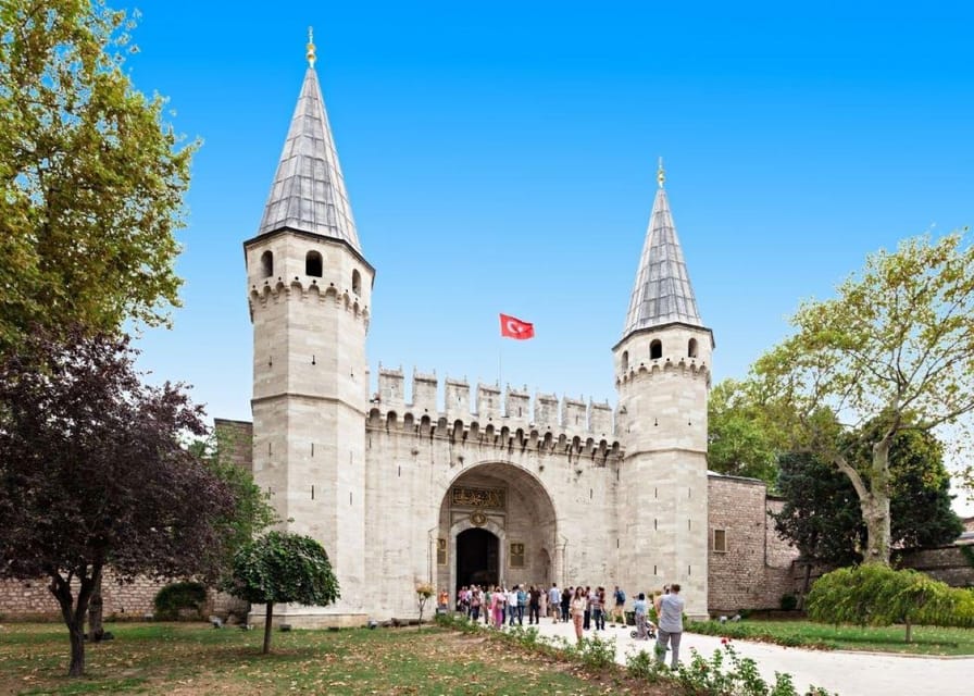 Istanbul Combo: Topkapi Palace & Dolmabahce Palace - Timing, closures, and planning the day