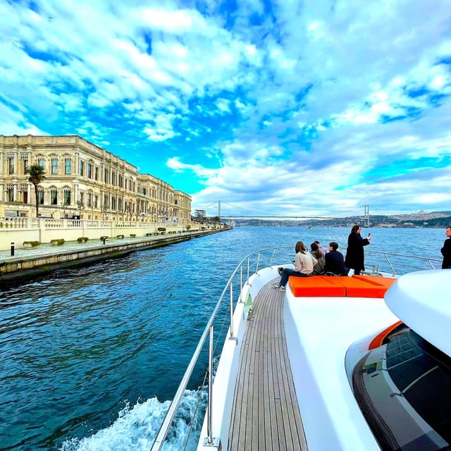 Istanbul: Daytime Bosphorus Yacht Cruise with Fruit & Snacks - Is $31 a fair price?
