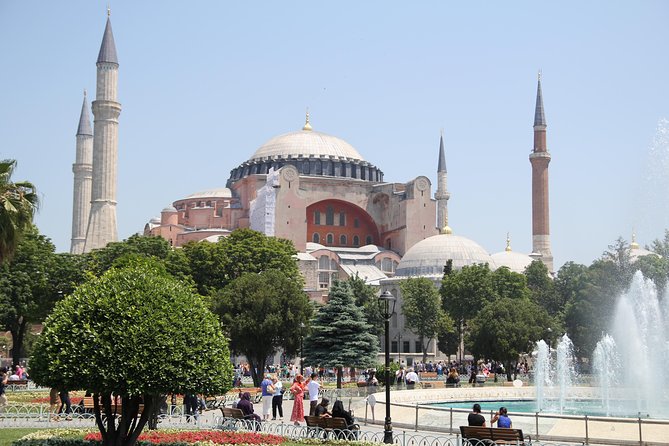 Istanbul Delights: A Journey Through Flavor and History - Grand Bazaar: finish among shops and side streets