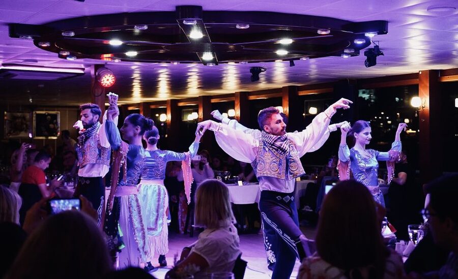 Istanbul: Dinner Cruise and Entertainment with Private Table - Turkish dancing, music, and the stage program
