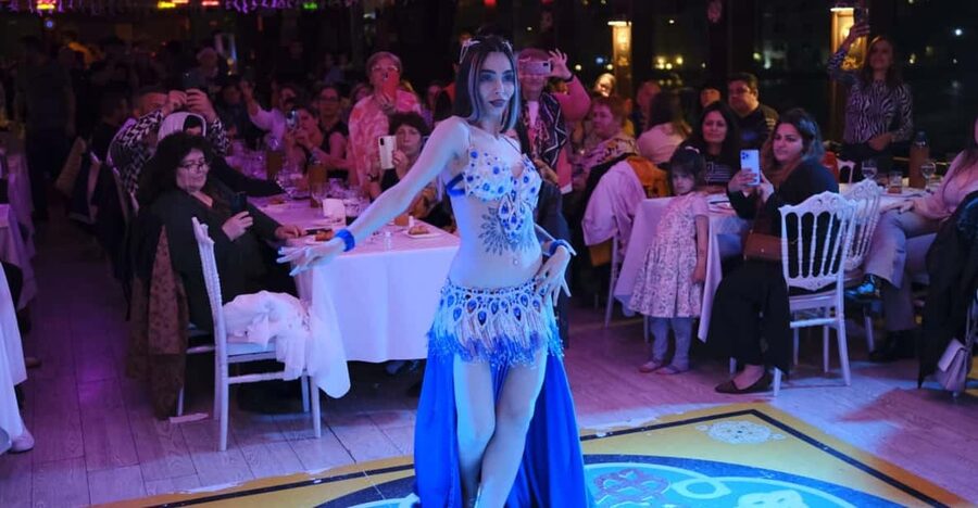 Istanbul: Dinner Cruise with Hotel Pickup & Optional Drinks - Key points to know before booking