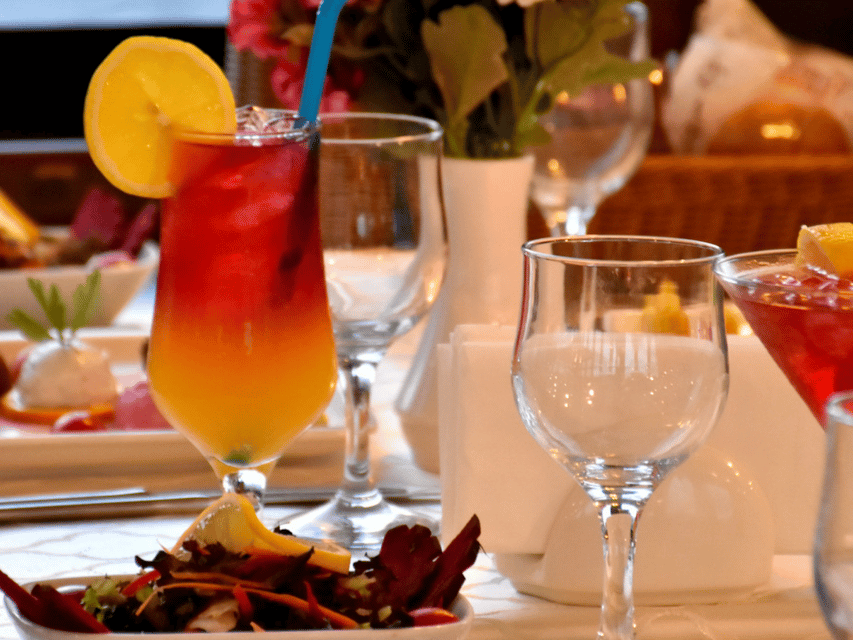 Istanbul: Dinner Cruise with Hotel Pickup & Optional Drinks - The dinner: eight starters and four main choices