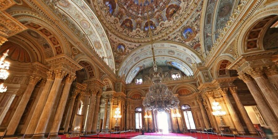 Istanbul: Dolmabahce Palace and Grand Bazaar Tour - Who will get the most from this tour?