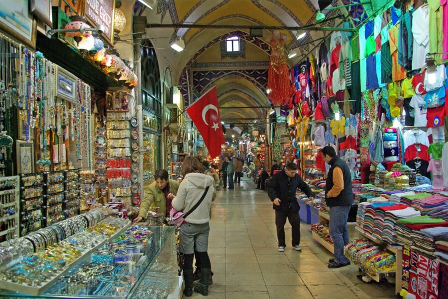 Istanbul: Dolmabahce Palace and Grand Bazaar Tour - Should you book the palace and bazaar combination?