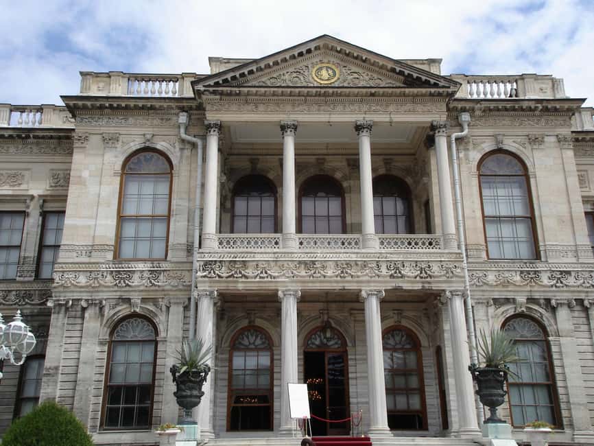 Istanbul: Dolmabahce Palace & Harem Skip-the-Line Entry - The Harem gives the palace a more private side