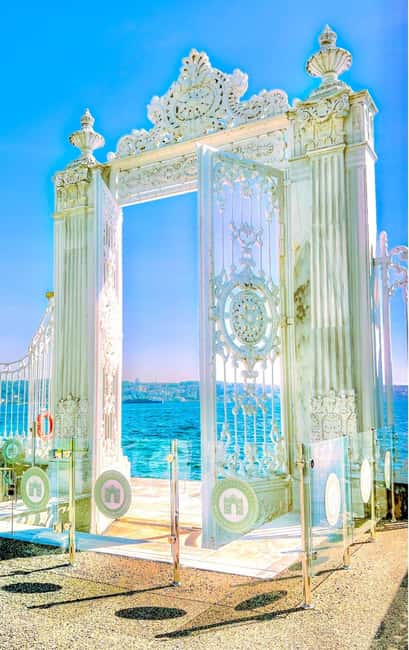 Istanbul:Dolmabahce Palace Skip-the-Line Entry & Audio Guide - Dolmabahce Palace, Ottoman Splendor on the Bosphorus