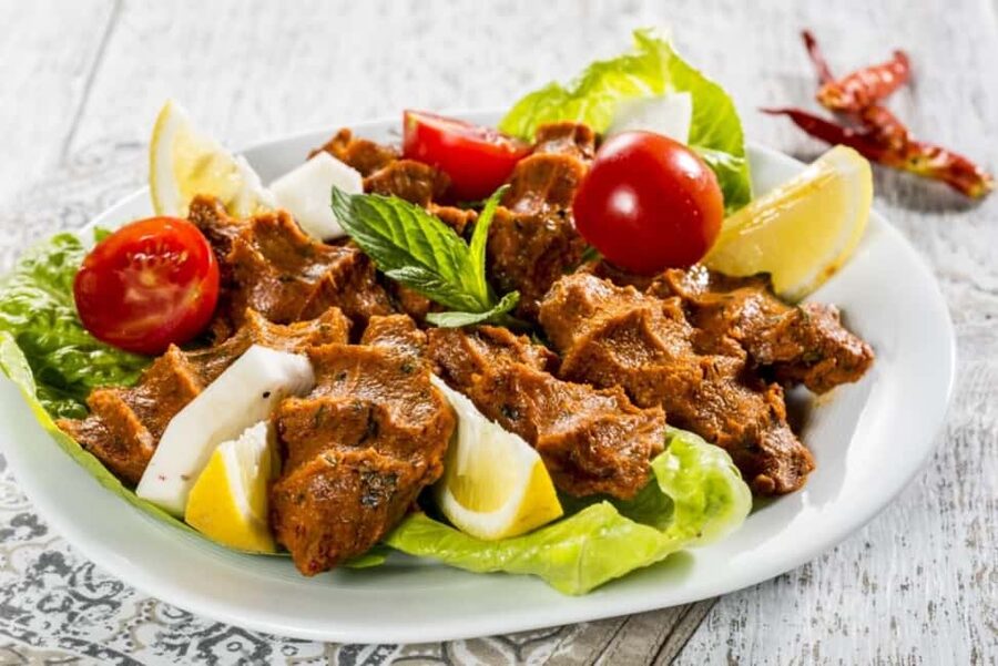 Istanbul: Eat Like a Turk with a Local Guide - The 20-minute Kadıköy food market visit