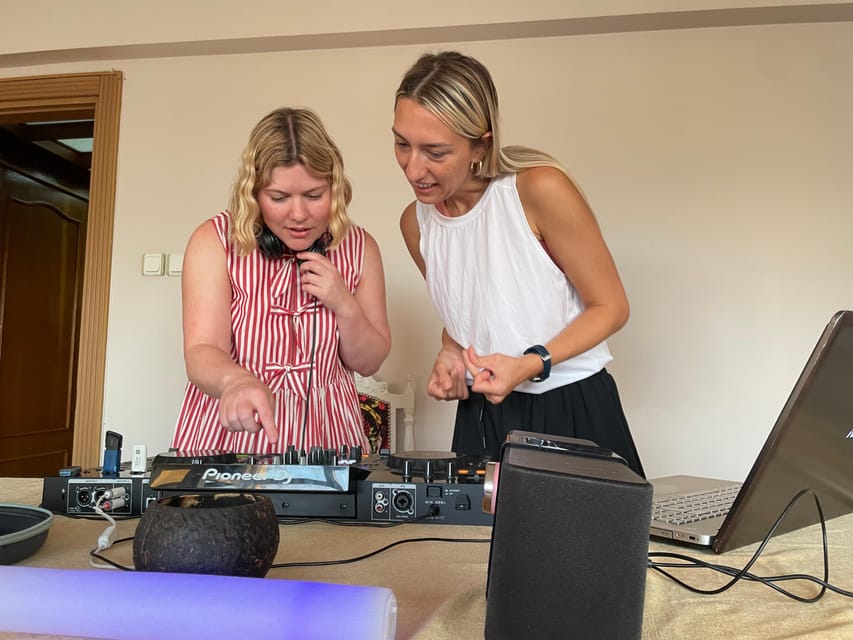 Istanbul: Electronic Music Workshop & Culture From Local DJ - A possible invitation to a live gig