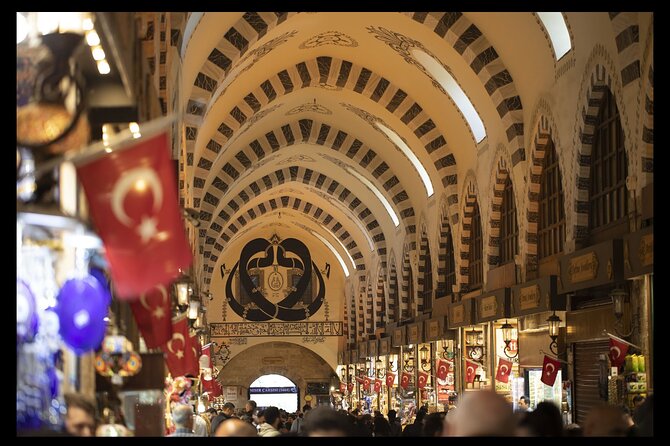 Istanbul Essentials For First Timers - Sultanahmed Square and the ancient Hippodrome