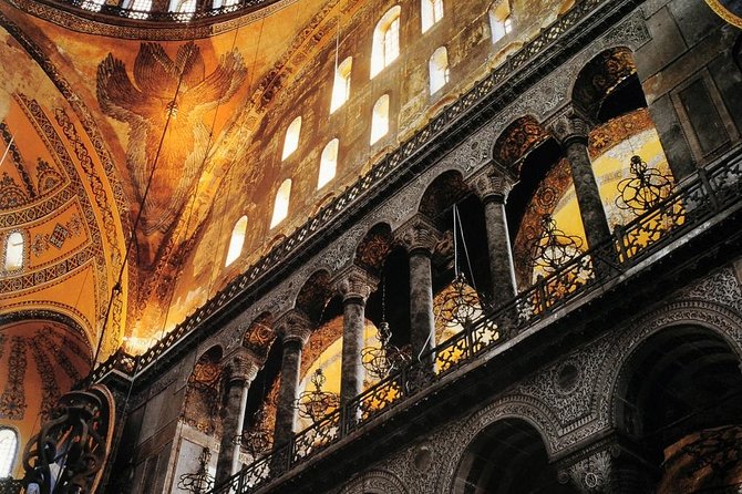 Istanbul Essentials – Skip-the-Line Full-Day Experience - The Blue Mosque and the rules of a working place of worship