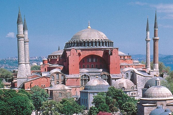 Istanbul Essentials – Skip-the-Line Full-Day Experience - Topkapı Palace and the Ottoman court