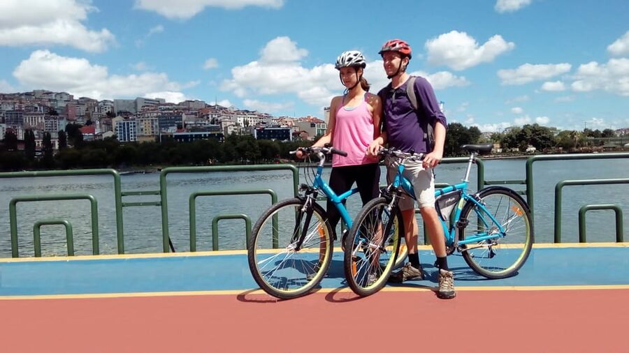 Istanbul: Eurasia Bike & Boat Half-Day Tour - Meeting in Balat beside the T5 tram