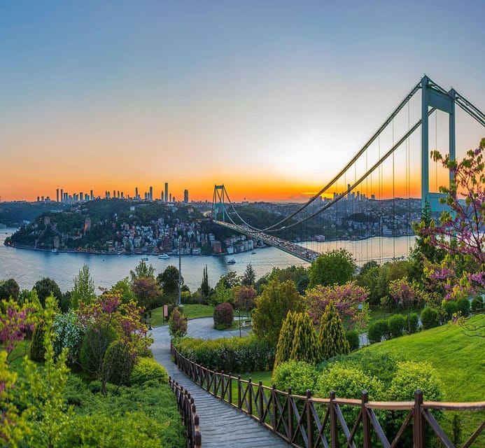 Istanbul Europe&Asian Sides Full Day Tour-with Boat & Lunch - Inside Turkey’s largest mosque