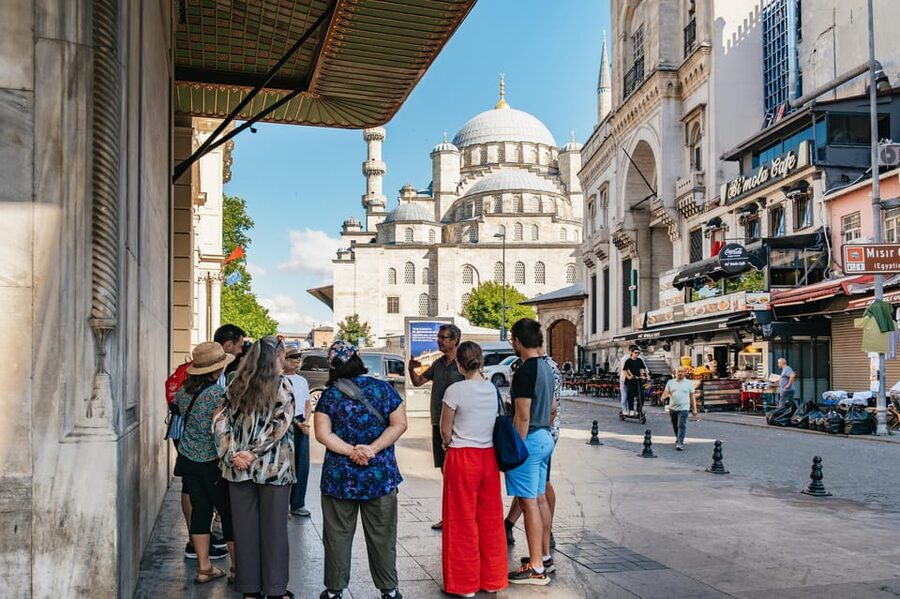 Istanbul: European and Asian Side Guided Foodie Walking Tour - Kadıköy Market, where the tour gets more local