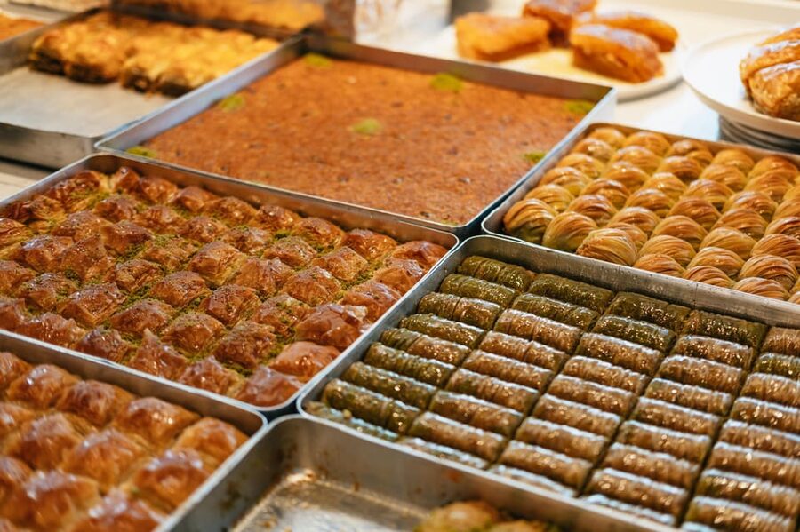 Istanbul: European and Asian Side Guided Foodie Walking Tour - Lunch in Kadıköy Çarşı, including the kebab stop