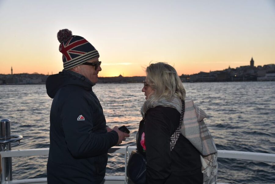 Istanbul: Explore Bosphorous on a Sunset Boat Cruise - Crossing to Asia at Beylerbeyi