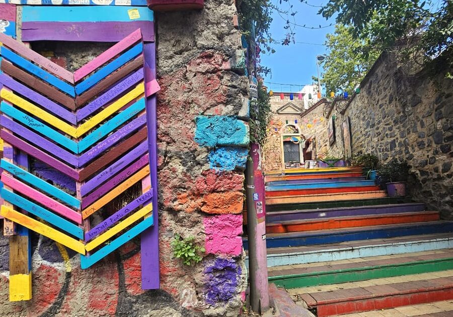 Istanbul: Fener & Balat Guided Tour through Colored Streets - Key points at a glance