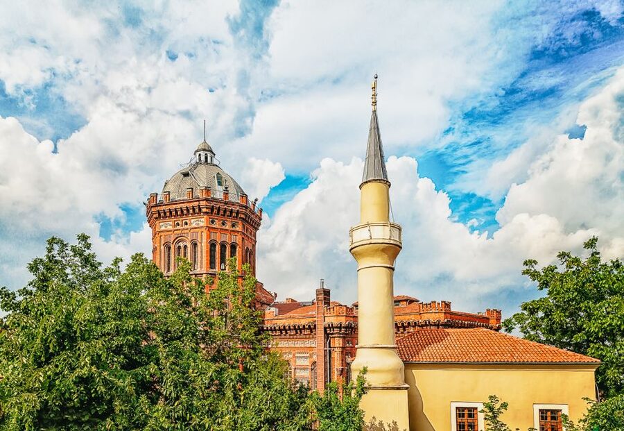 Istanbul: Fener, Balat, Old Greek and Jewish Quarter Tour - Sveti Stefan, the metal Bulgarian church