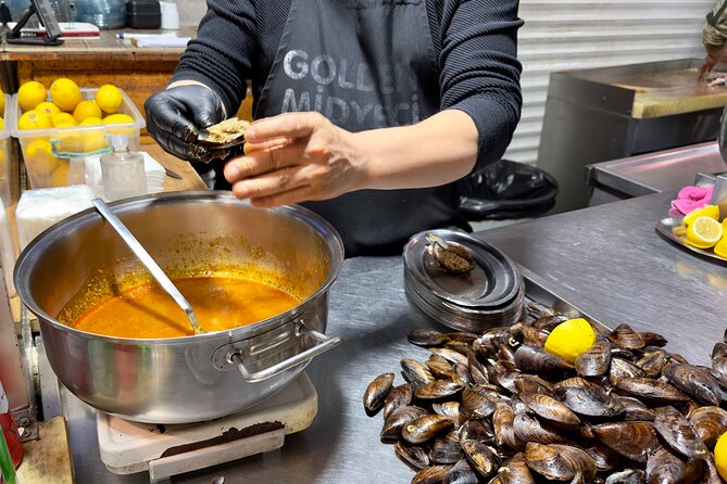 Istanbul Food Tour - History and Culture of Turkish Culinary - Çiçek Pasajı and the meyhane tradition