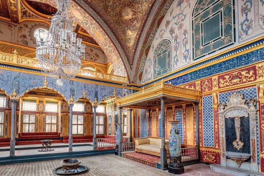 Istanbul: Full-Day City Highlights Tour with Lunch - Grand Bazaar: shopping, atmosphere, and a firm finish