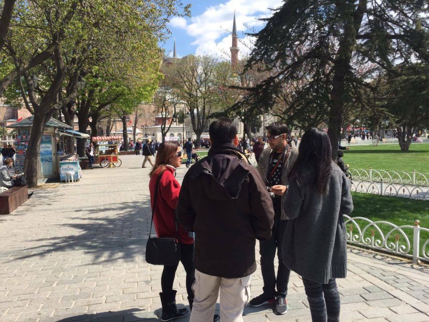 Istanbul: Full-Day City Highlights Tour with Lunch - What the guides add to the day