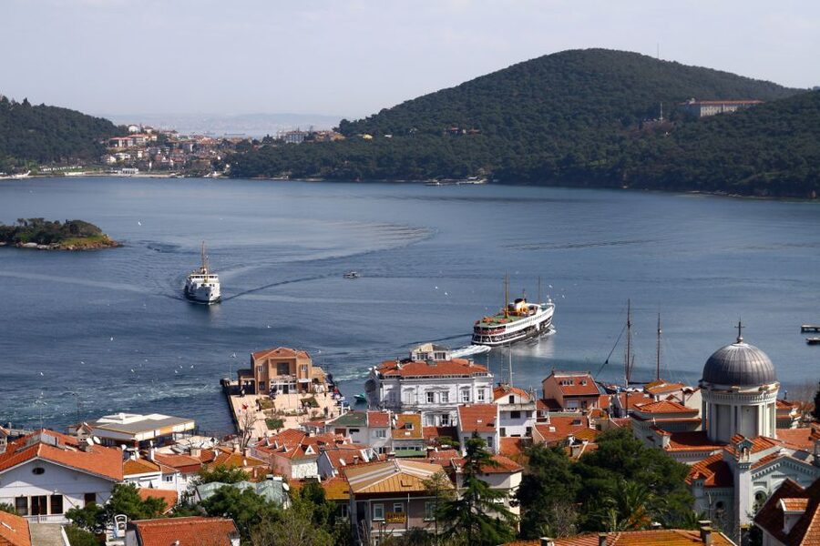Istanbul: Full Day Princes Islands Guided Tour with Lunch - Green Heybeliada and flexible first stops