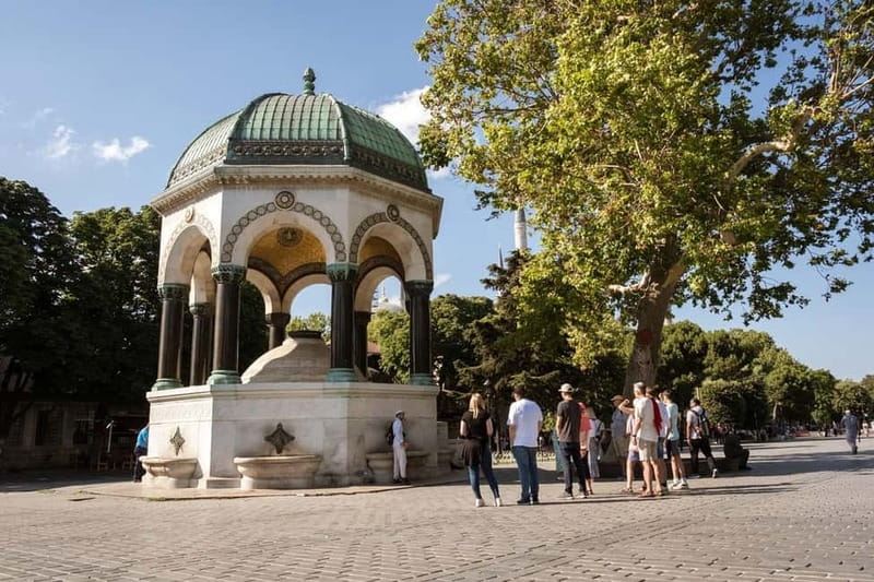 Istanbul: Full Day Private Guided Tour for Iconic Landmarks - The Grand Bazaar and its medieval lanes