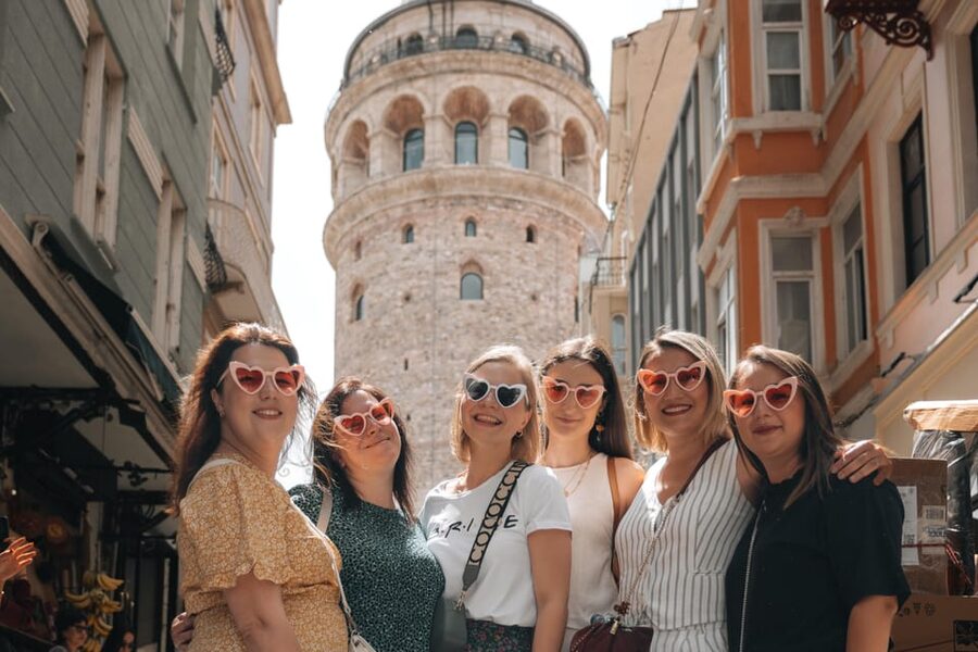 Istanbul: Galata Tower, Bosphorus & Hidden Gems Photo Shoot - Key points at a glance
