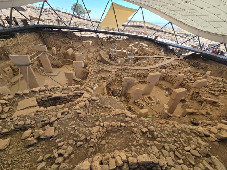 Istanbul: Gobeklitepe and Harran Day Trip - Walking through the Gobekli Tepe excavation
