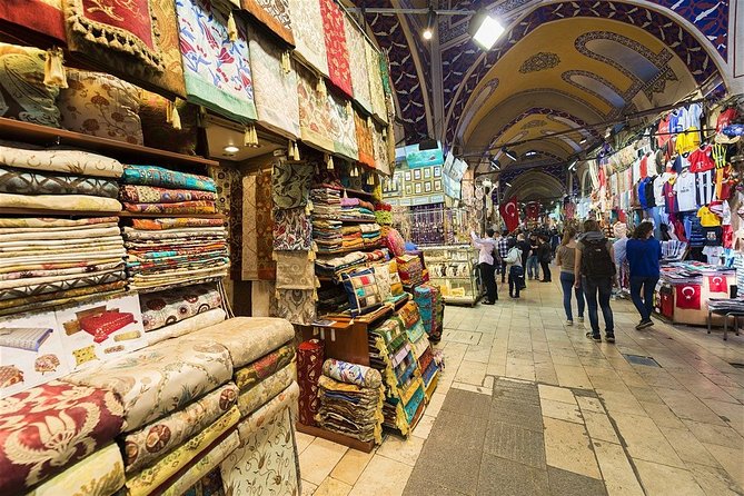 Istanbul Grand Bazaar and Egyptian Bazaar Shopping Tour - Sultanahmet Square in 30 minutes