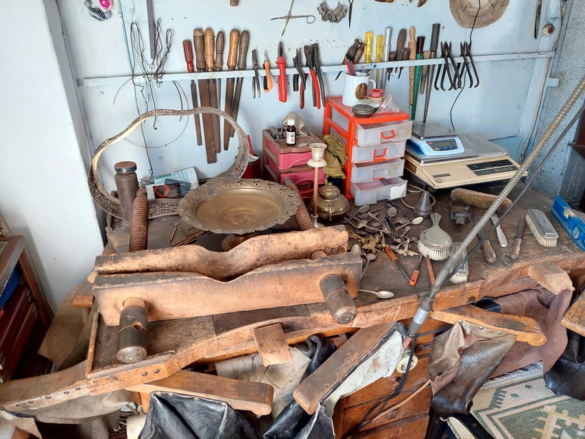 Istanbul Grand Bazaar: From Rooftops to the Secret Passages - Sağır Han, artisan spaces, and the living Bazaar