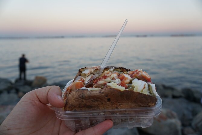 Istanbul Guided Walking Tours with Food and Beverage Tastings - Why this route gives you two Istanbuls in one evening