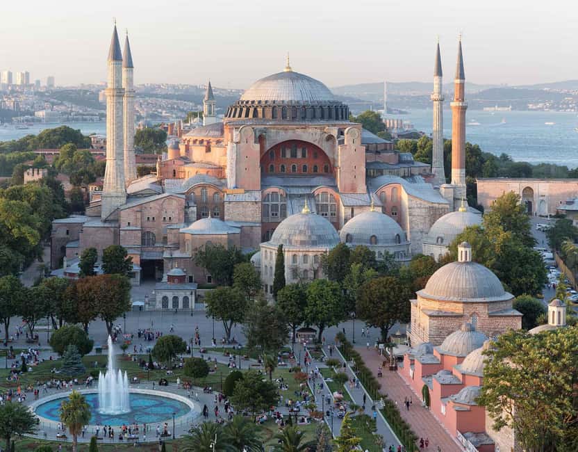 Istanbul: Hagia Sophia and Blue Mosque Tour with Tickets - Why this short Sultanahmet tour works