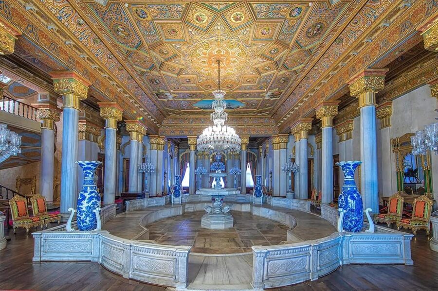 Istanbul: Hagia Sophia and Blue Mosque Tour with Tickets - The Hippodrome and the Obelisk of Theodosius