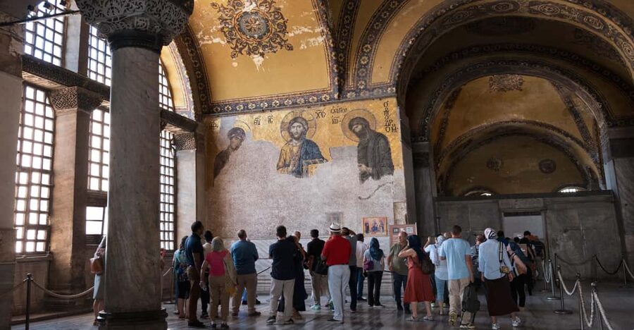 Istanbul: Hagia Sophia & Basilica Cistern Tour with Tickets - Below the streets at the Basilica Cistern