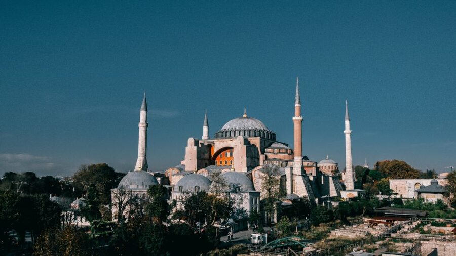Istanbul: Hagia Sophia, Blue Mosque, Cistern & Bazaar Tour - The Blue Mosque and its Iznik tiles