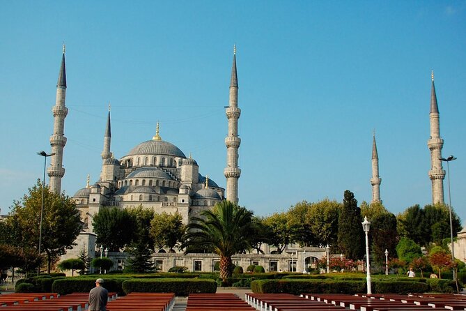 Istanbul: Hagia Sophia & Blue Mosque Guided & Small-Group Tour - The guides can make or break the morning