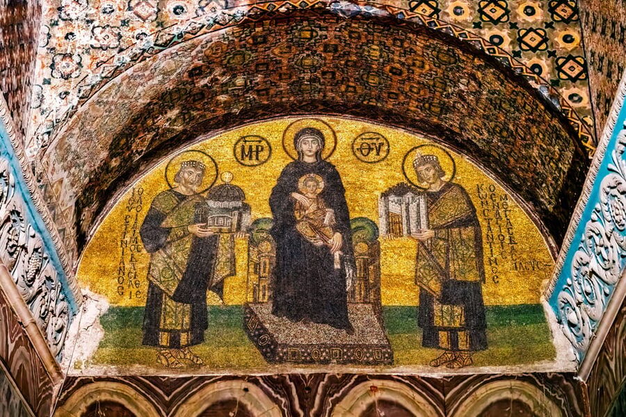 Istanbul: Hagia Sophia Mosque and Museum Skip-The-Line Combo - Audio guide, staff help, and how to get more from the visit