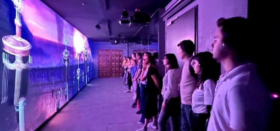 Istanbul: Hagia Sophia Skip-the-Line Ticket & Museum Option - Using the audio guide and AR technology