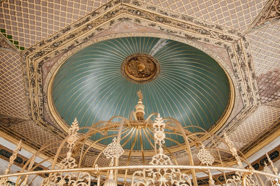 Istanbul: Hagia Sophia Skip-the-Line Ticket with Audio Tour - What the private option changes