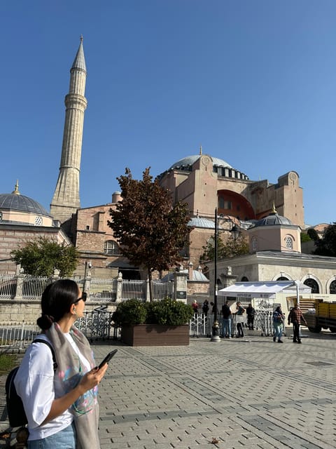 Istanbul: Hagia Sophia Ticket with Audio Guide & Blue Mosque - Finding the ticket and handling the meeting point