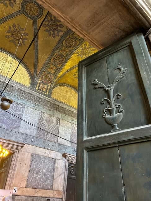 Istanbul: Hagia Sophia Ticket with Audio Guide & Blue Mosque - The best order for your day